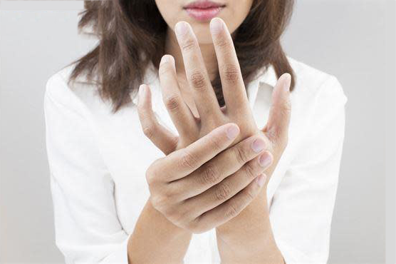 消息太多回不过来？让梦幻云AI客服帮你一键搞定所有咨询